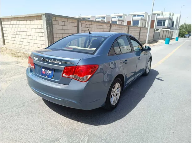 Car image 5