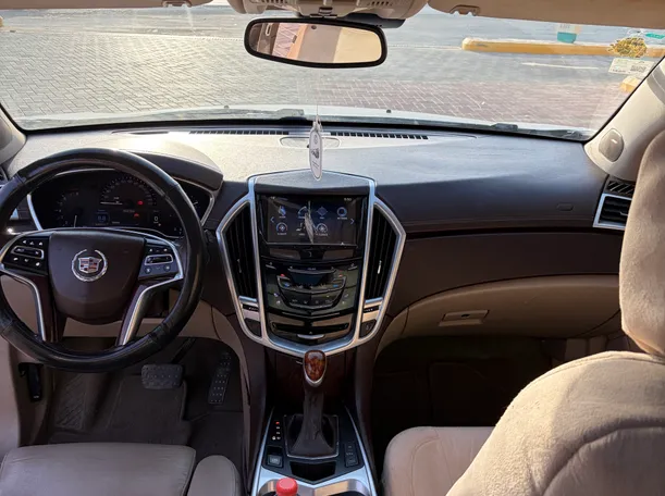 Car image 7