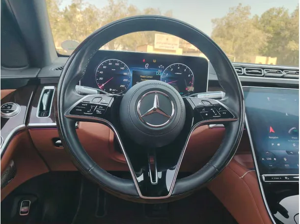 Car image 22