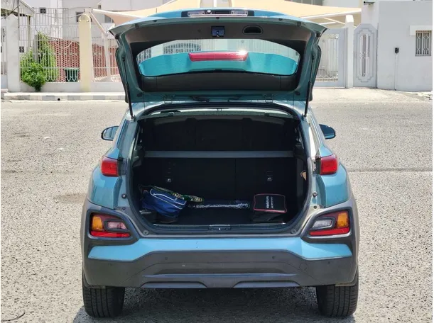 Car image 26