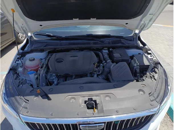 Car image 20