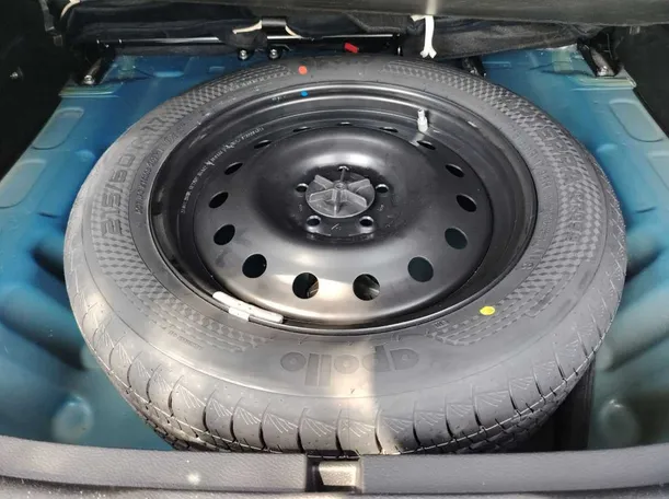 Car image 45