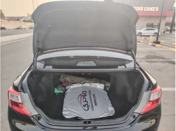 Car image 23