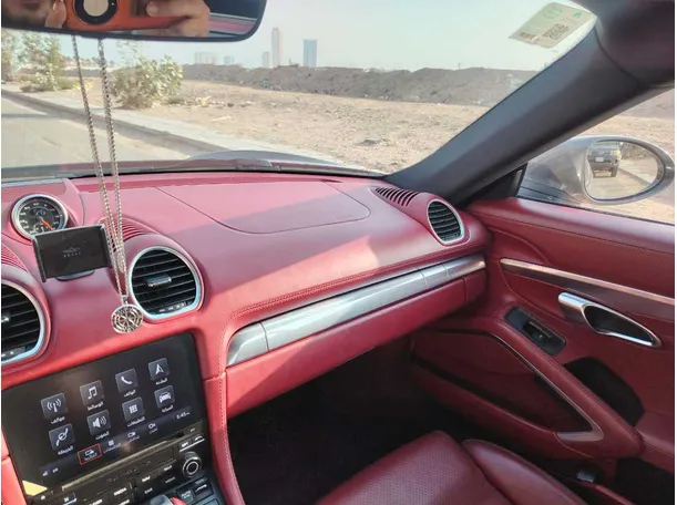Car image 37
