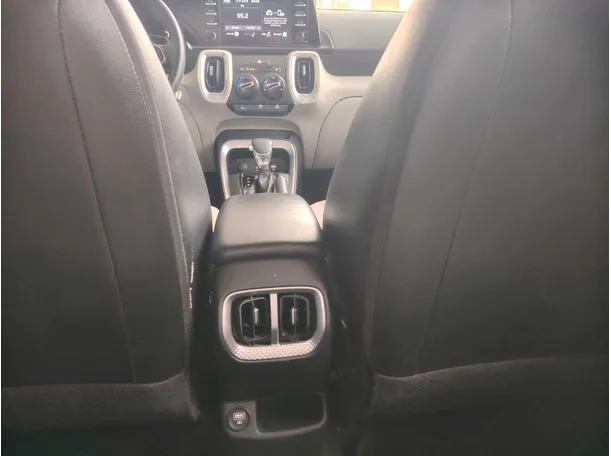 Car image 25