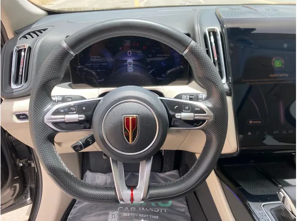 Car image 16