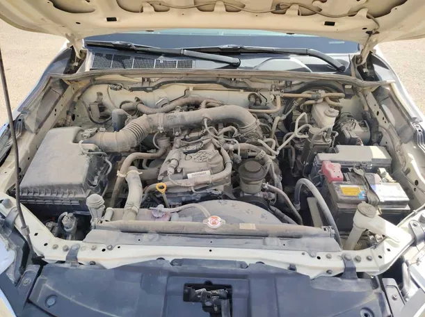 Car image 32