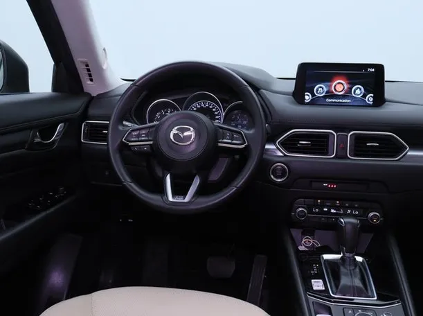 Car image 15
