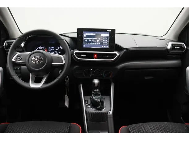 Car image 14