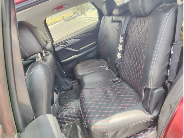 Car image 16