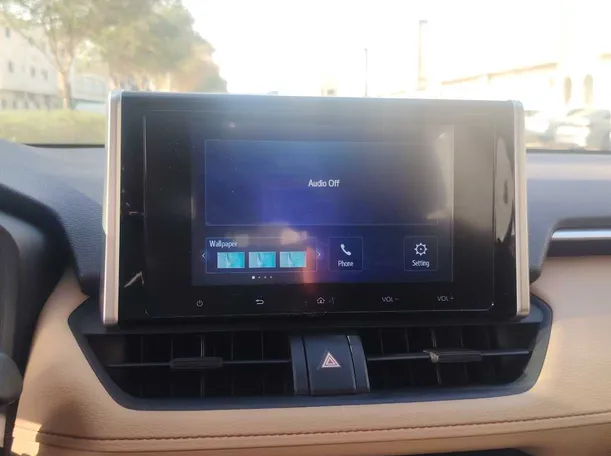 Car image 17