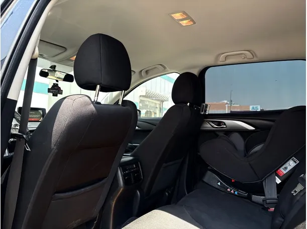 Car image 17