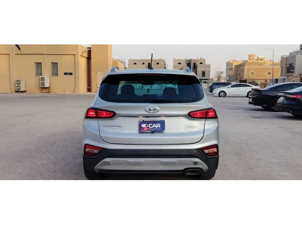 Car image 6
