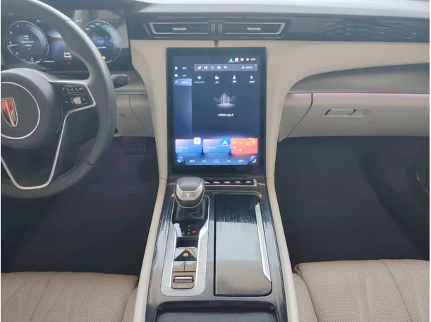 Car image 26