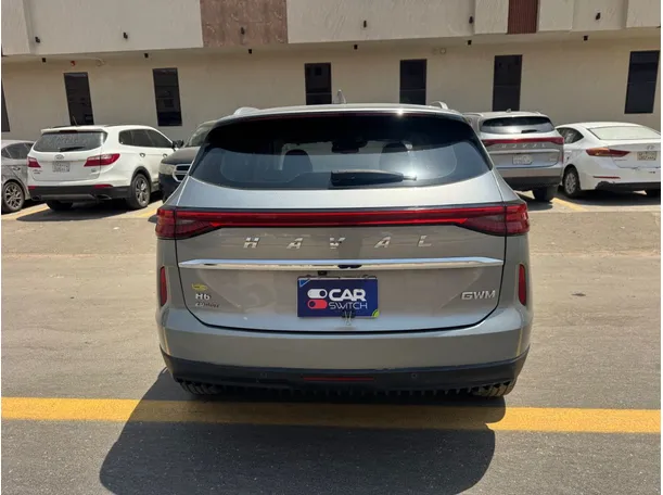 Car image 6