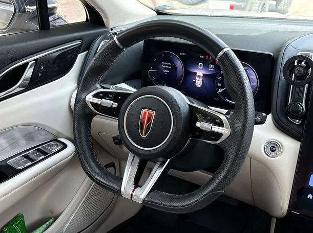 Car image 23