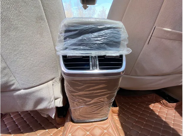Car image 27
