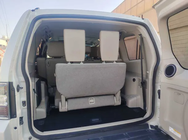 Car image 29