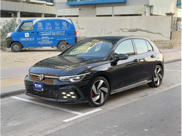 2024 فولكس واجن جولف في الإمارات