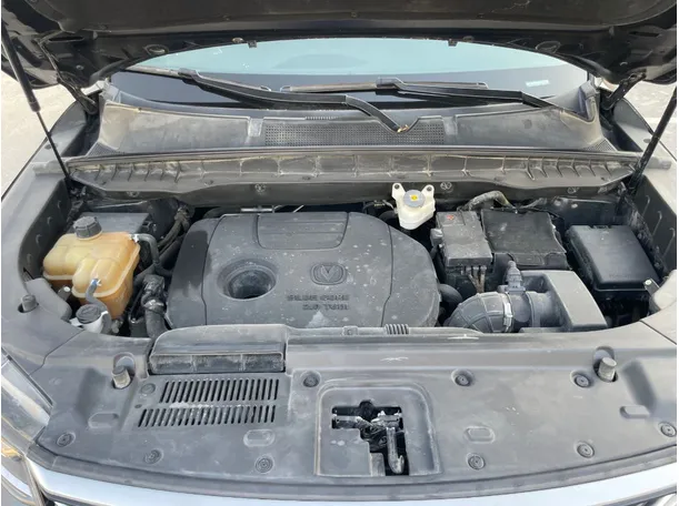 Car image 27