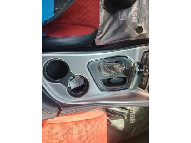 Car image 23