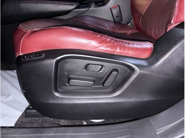Car image 29