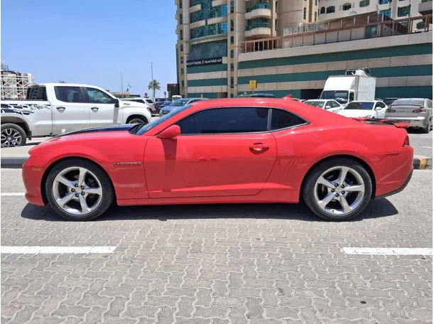 Car image 4