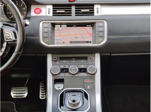 Car image 26