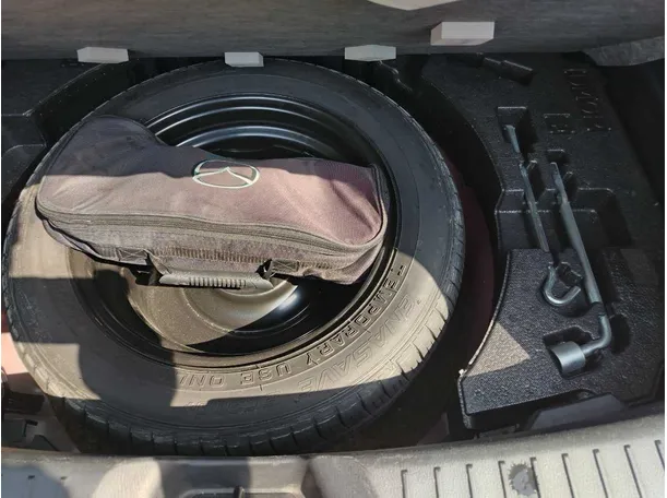 Car image 41
