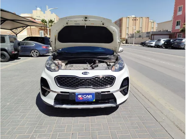 Car image 30