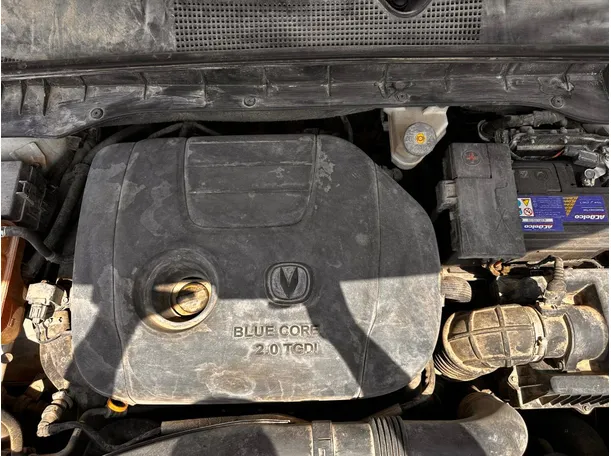 Car image 28