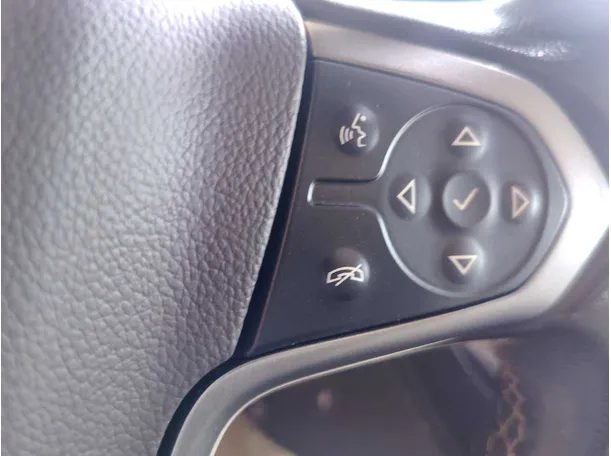 Car image 32