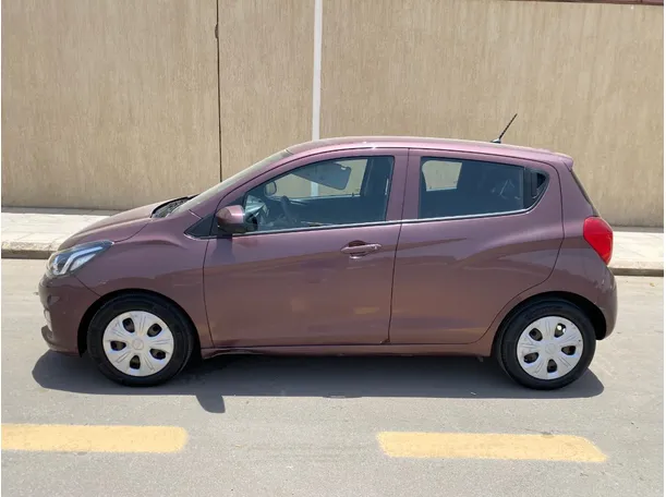 Car image 8