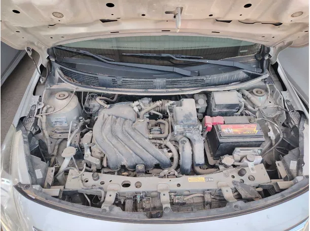 Car image 27