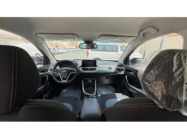 Car image 23