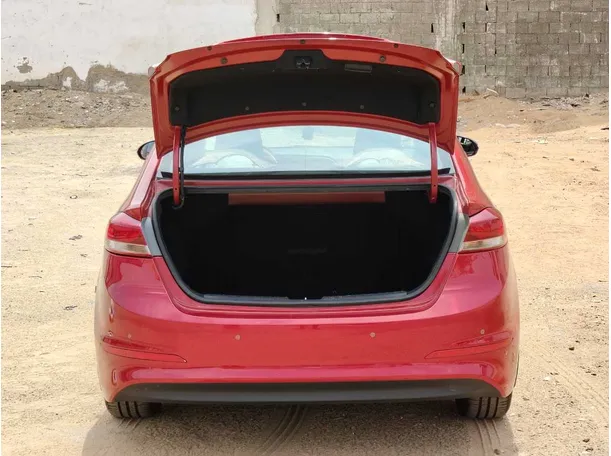 Car image 23