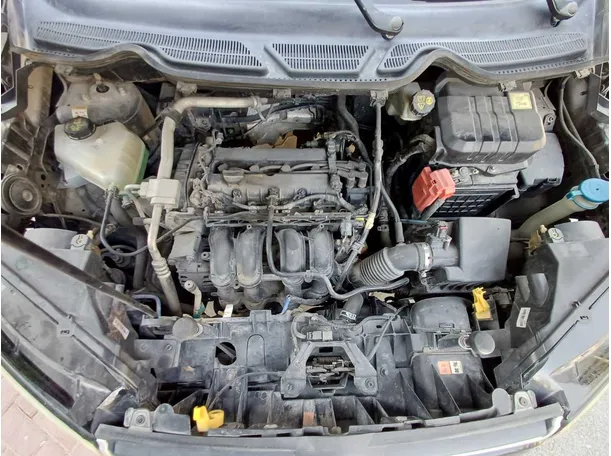 Car image 21