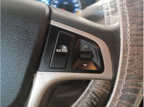 Car image 22