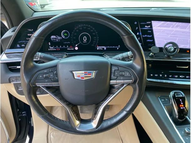 Car image 18