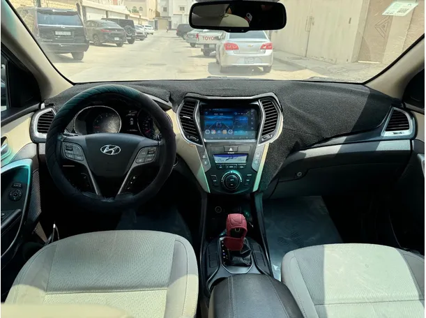 Car image 17
