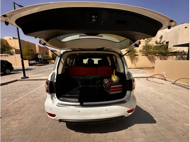 Car image 25