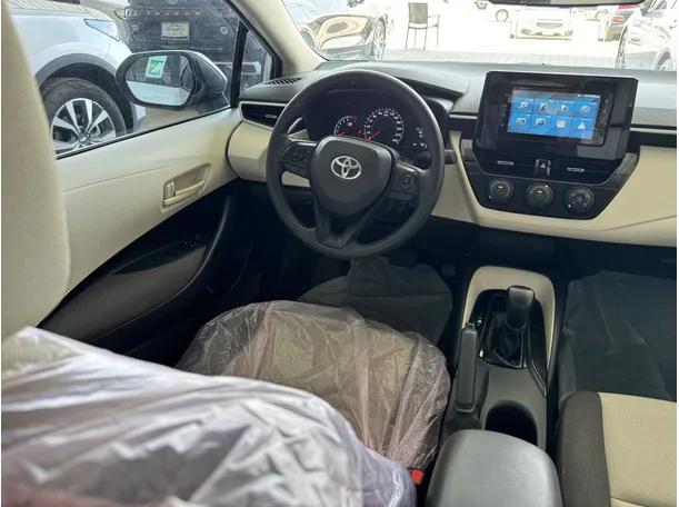 Car image 12