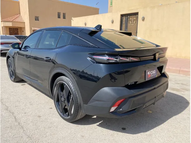 Car image 7