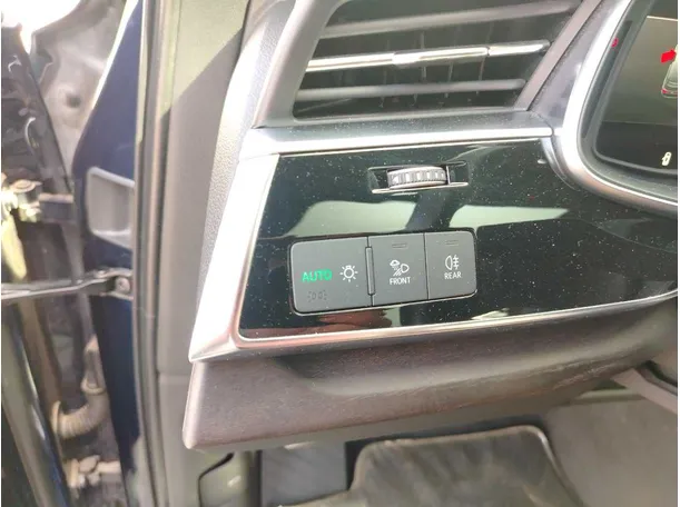 Car image 43