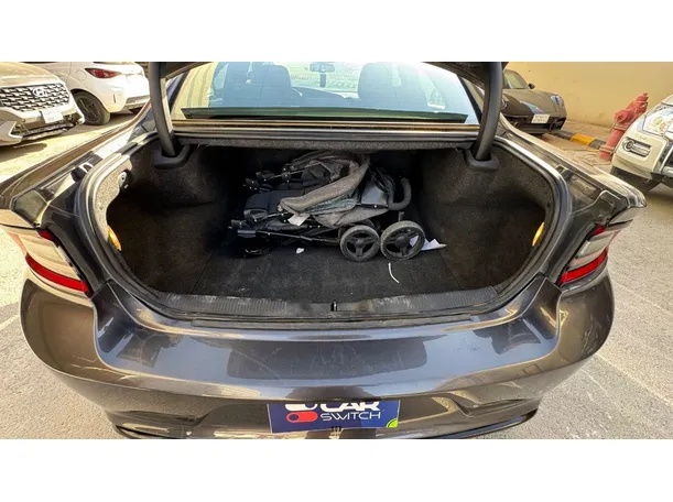 Car image 20