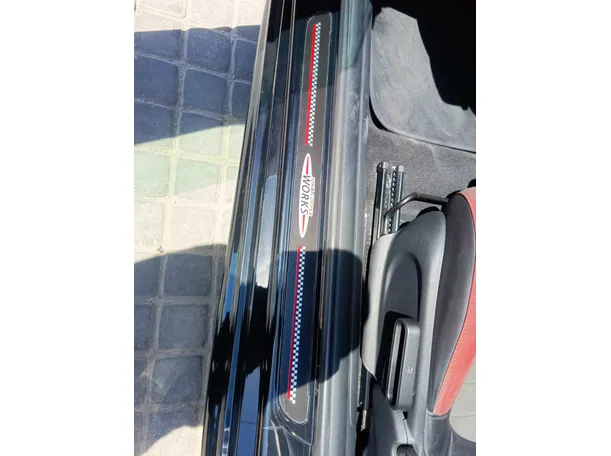 Car image 30