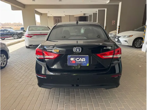 Car image 6
