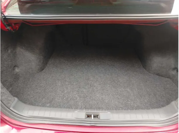 Car image 26