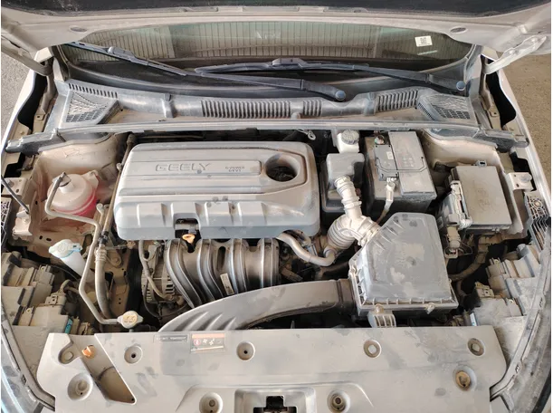 Car image 32