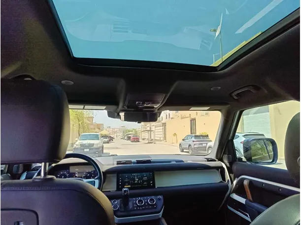 Car image 22